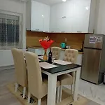 Cicovic شقة